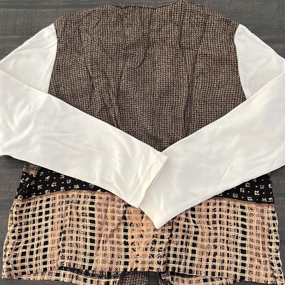 Brown long sleeve sweatshirt with attached vest and pants set - Picture 4 of 6